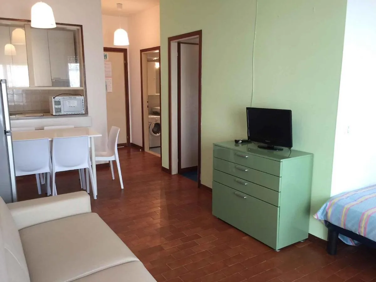 Apartment in Lido di Jesolo 41095